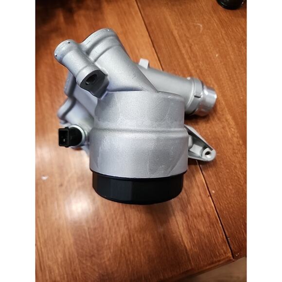 Engine Oil Filter Housing with Oil Cooler Compatible For BMW 420i 428i 640i... - Picture 3 of 4